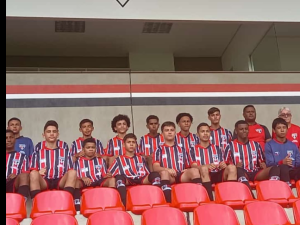 Escola SPFC Palmas faz história em Cotia na Copa Tricolor
