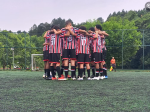 Escola SPFC Palmas faz história em Cotia na Copa Tricolor