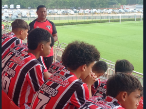 Escola SPFC Palmas faz história em Cotia na Copa Tricolor