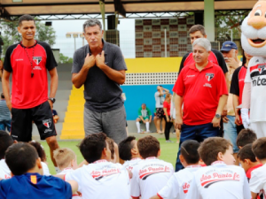 ESCOLA DO SPFC NA AABB COMPLETA UM ANO