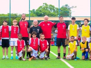 Mais de 100 atletas são avaliados pelo observador do SPFC Picolé