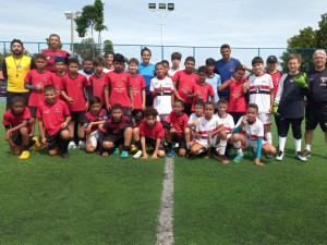 Escola SPFC e Fla Porto fazem jogos de Integração