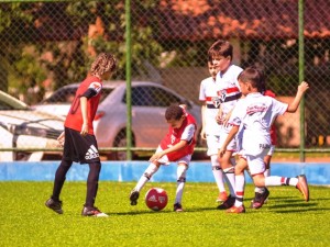 Observador do SPFC elogia Escola  em Palmas