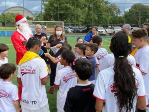 FELIZ NATAL E UM ANO NOVO DE CONQUISTAS