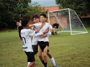 Escola do SPFC Palmas vai bem em Divinópolis