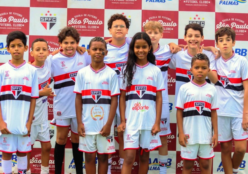 Escola SPFC Palmas faz bons jogos contra Escolinha Adriano Rodrigues