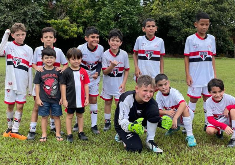 Escola do SPFC Palmas vai bem em Divinópolis