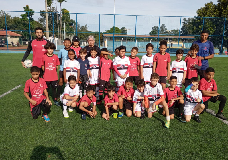 Escola SPFC e Fla Porto fazem jogos de Integração